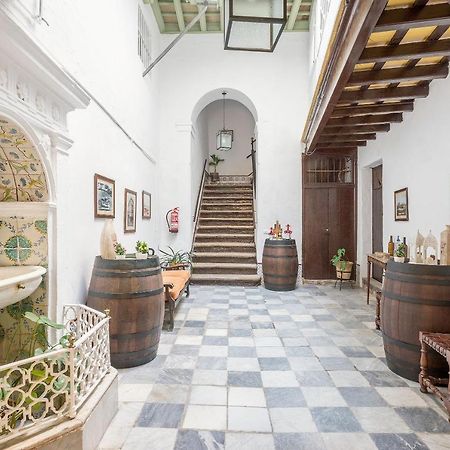 Vivienda del Siglo xviii en el Casco Histórico Villa El Puerto de Santa María Exterior foto