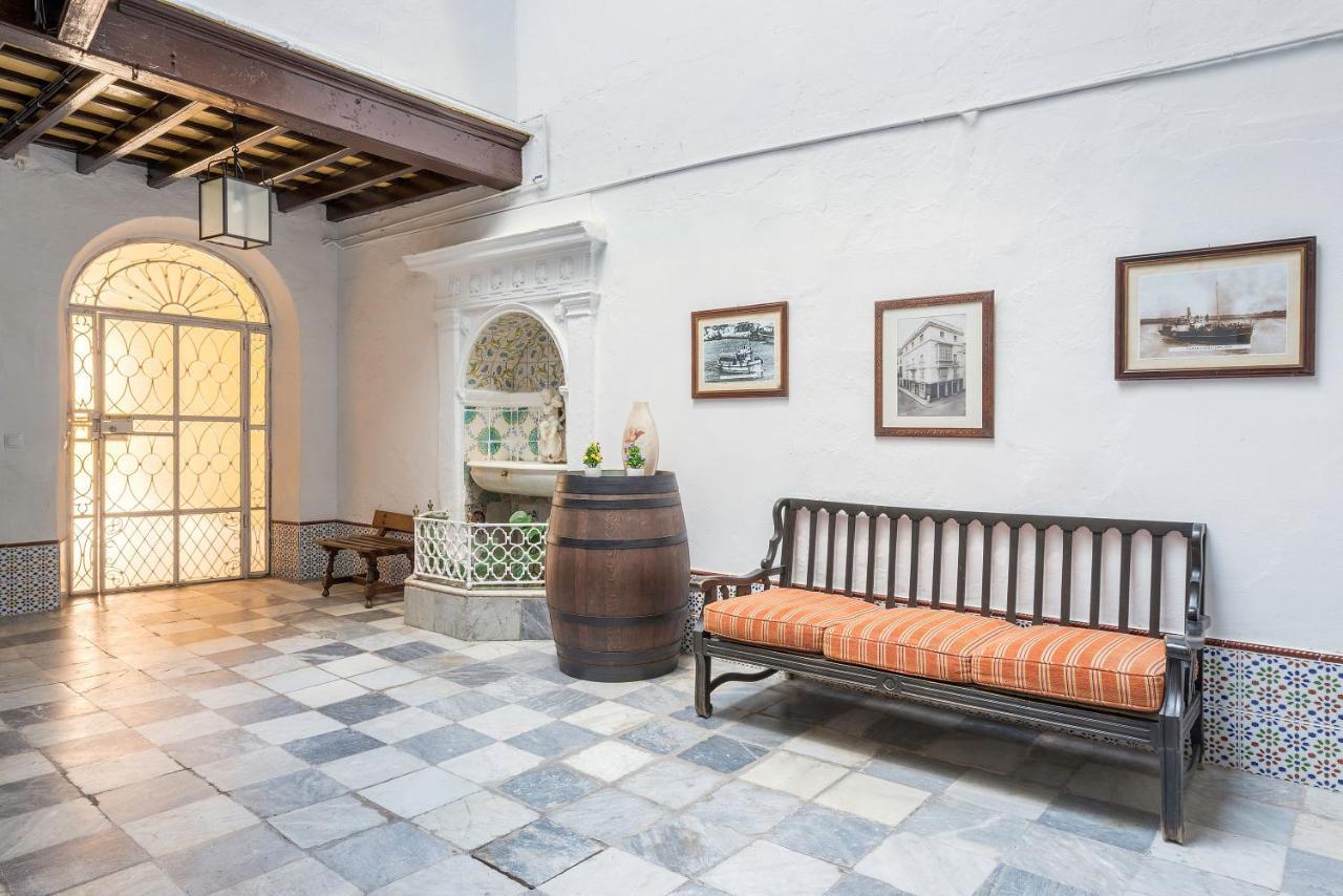 Vivienda del Siglo xviii en el Casco Histórico Villa El Puerto de Santa María Exterior foto